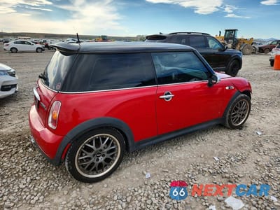 Trzecie zdjęcie samochodu z tyłu: 2004 MINI COOPER S VIN:WMWRE33494TD87449 - miniatura