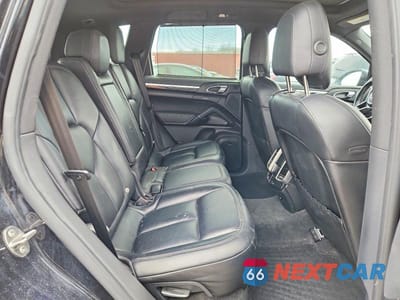 Zdjęcie 11 z 13 samochodu: 2016 PORSCHE CAYENNE SE HYBRID VIN:WP1AE2A27GLA60480 - miniatura