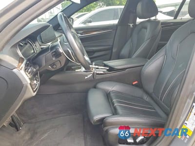 Zdjęcie 7 z 12 samochodu: 2018 BMW 530E VIN:WBAJA9C51JB034089 - miniatura