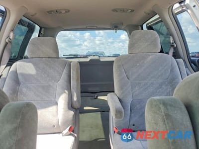 Zdjęcie 10 z 13 samochodu: 2004 HONDA ODYSSEY EX VIN:5FNRL18604B120045 - miniatura
