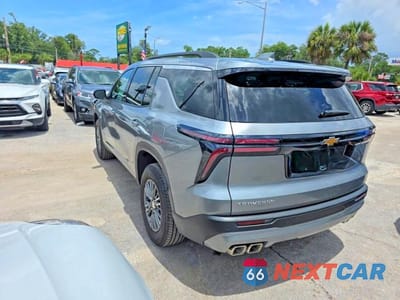 Trzecie zdjęcie samochodu z tyłu: 2026 CHEVROLET TRAVERSE LT VIN:1GNERGKS2TJ191252 - miniatura