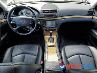 Zdjęcie 8 z 12 samochodu: 2007 MERCEDES-BENZ E 350 4MATIC VIN:WDBUF87X67X215285 - miniatura