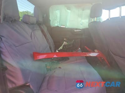 Zdjęcie 10 z 12 samochodu: 2022 CHEVROLET SILVERADO K1500 CUSTOM VIN:1GCPDBEK3NZ544715 - miniatura