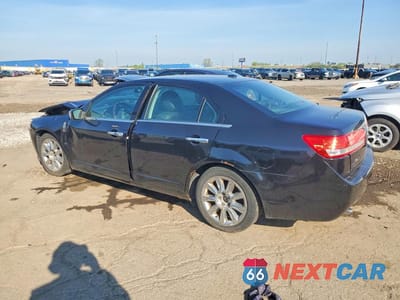 Drugie zdjęcie samochodu z przodu: 2010 LINCOLN MKZ VIN:3LNHL2JC8AR636404 - miniatura