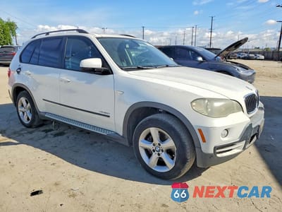 Czwarte zdjęcie samochodu z boku: 2010 BMW X5 XDRIVE30I VIN:5UXFE4C50AL382605 - miniatura