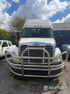 Zdjęcie 11 z 11 samochodu: 2016 FREIGHTLINER CASCADIA TRUCKS SEMI TRUCK VIN:1FUJGLD5XGLGZ6023 - miniatura