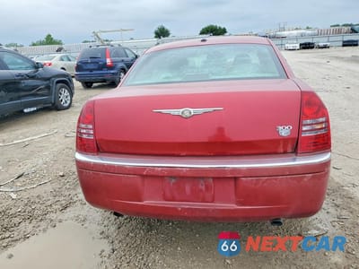 Zdjęcie 6 z 12 samochodu: 2007 CHRYSLER 300C VIN:2C3KA63H27H898184 - miniatura