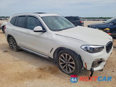 Czwarte zdjęcie samochodu z boku: 2019 BMW X3 SDRIVE30I VIN:5UXTR7C56KLF29359 - miniatura