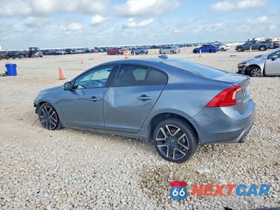 Drugie zdjęcie samochodu z przodu: 2018 VOLVO S60 DYNAMIC VIN:YV140MTL1J2455129 - miniatura