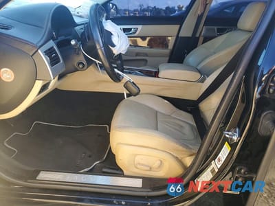 Zdjęcie 7 z 12 samochodu: 2012 JAGUAR XF VIN:SAJWA0FB9CLS59509 - miniatura