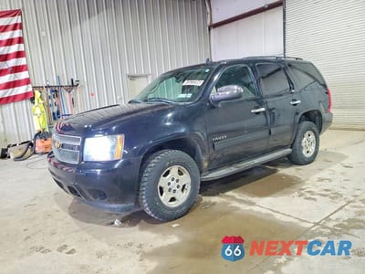 2011 CHEVROLET TAHOE K1500 LS 1GNSKAE03BR233555 - główne zdjęcie licytacji z USA - miniatura