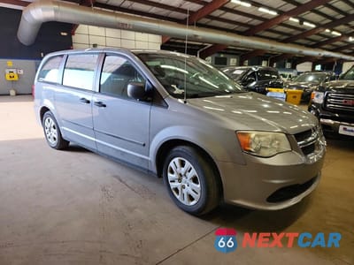 Czwarte zdjęcie samochodu z boku: 2014 DODGE GRAND CARAVAN SE VIN:2C4RDGBG2ER166774 - miniatura