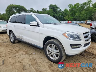 Czwarte zdjęcie samochodu z boku: 2016 MERCEDES-BENZ GL 450 4MATIC VIN:4JGDF6EE1GA667103 - miniatura