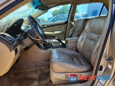 Zdjęcie 7 z 12 samochodu: 2003 HONDA ACCORD EX VIN:1HGCM56613A088552 - miniatura