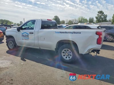 Drugie zdjęcie samochodu z przodu: 2022 CHEVROLET SILVERADO C1500 VIN:3GCNAAEKXNG558279 - miniatura