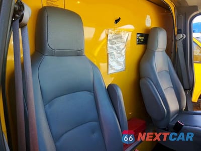 Zdjęcie 11 z 14 samochodu: 2023 FORD E350 BOX TRUCK VIN:1FDWE3FN8PDD02960 - miniatura