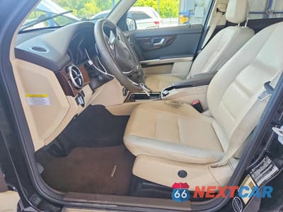 Zdjęcie 7 z 13 samochodu: 2013 MERCEDES-BENZ GLK 350 VIN:WDCGG5HB1DG047106 - miniatura