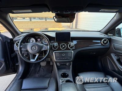 Zdjęcie 9 z 10 samochodu: 2016 MERCEDES-BENZ CLA 250 4MATIC VIN:WDDSJ4GB0GN339106 - miniatura