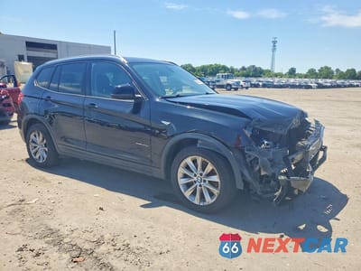 Czwarte zdjęcie samochodu z boku: 2015 BMW X3 XDRIVE28I VIN:5UXWX9C5XF0D56144 - miniatura