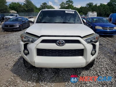 Piąte zdjęcie samochodu w środku: 2015 TOYOTA 4RUNNER VIN:JTEZU5JR7F5094066 - miniatura