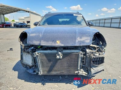 Piąte zdjęcie samochodu w środku: 2019 PORSCHE CAYENNE TURBO VIN:WP1AF2AY5KDA81543 - miniatura