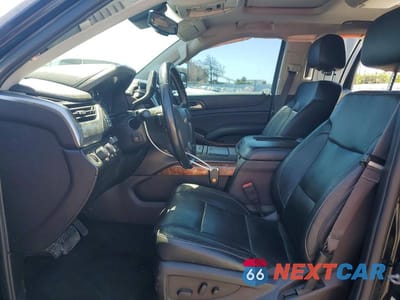 Zdjęcie 7 z 13 samochodu: 2016 CHEVROLET SUBURBAN VIN:1GNSKJKC0GR414750 - miniatura