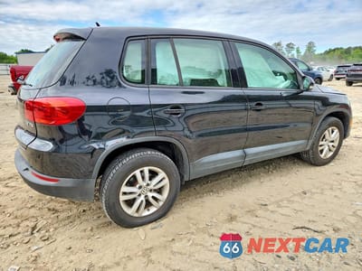 Trzecie zdjęcie samochodu z tyłu: 2013 VOLKSWAGEN TIGUAN S VIN:WVGAV3AX6DW592005 - miniatura