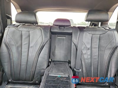 Zdjęcie 10 z 13 samochodu: 2018 BMW X5 SDRIVE35I VIN:5UXKR2C56J0X09291 - miniatura