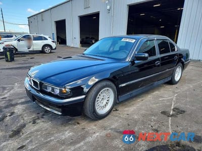 1998 BMW 740 I AUTOMATIC WBAGF832XWDL57399 - główne zdjęcie licytacji z USA - miniatura