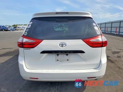 Zdjęcie 6 z 13 samochodu: 2017 TOYOTA SIENNA L 7-PASSENGER VIN:5TDZZ3DCXHS826415 - miniatura