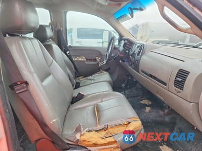 Zdjęcie 7 z 12 samochodu: 2013 CHEV SILVERADO VIN:1GB4KZC8XDF199003 - miniatura