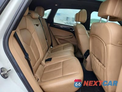 Zdjęcie 10 z 12 samochodu: 2019 PORSCHE MACAN VIN:WP1AA2A52KLB04819 - miniatura