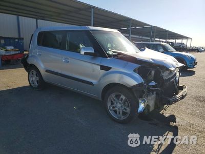 Czwarte zdjęcie samochodu z boku: 2010 KIA SOUL + VIN:KNDJT2A20A7049490 - miniatura
