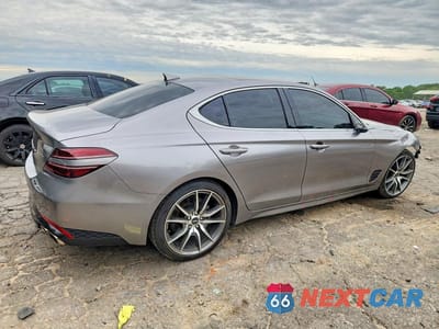 Trzecie zdjęcie samochodu z tyłu: 2022 GENESIS G70 2.0T VIN:KMTG34TA0NU092293 - miniatura
