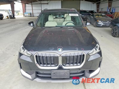 Piąte zdjęcie samochodu w środku: 2023 BMW X1 XDRIVE28I VIN:WBX73EF01P5X37072 - miniatura