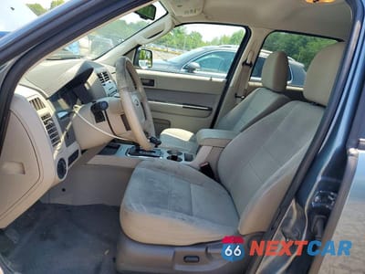 Zdjęcie 7 z 13 samochodu: 2010 FORD ESCAPE XLT VIN:1FMCU0DG2AKC60927 - miniatura