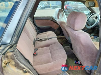 Zdjęcie 10 z 12 samochodu: 1995 SUBARU LEGACY L VIN:4S3BK6355S7321264 - miniatura