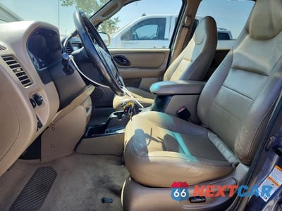 Zdjęcie 7 z 14 samochodu: 2001 FORD ESCAPE XLT VIN:1FMCU04101KB40703 - miniatura