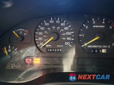 Zdjęcie 9 z 12 samochodu: 1994 FORD MUSTANG VIN:1FALP4049RF123119 - miniatura