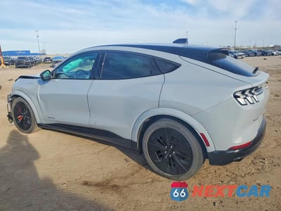 Drugie zdjęcie samochodu z przodu: 2025 FORD MUSTANG MACH-E GT VIN:3FMTK4SX4SMA19588 - miniatura