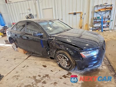 Czwarte zdjęcie samochodu z boku: 2014 AUDI A4 PREMIUM VIN:WAUBFAFL8EN037657 - miniatura