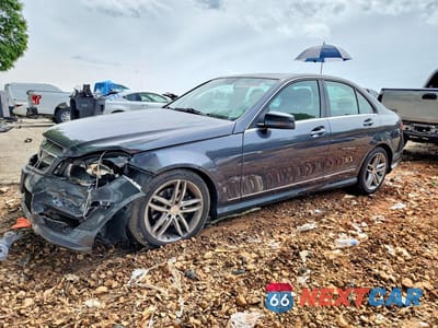 2013 MERCEDES-BENZ C 250 WDDGF4HB2DR275080 - główne zdjęcie licytacji z USA - miniatura