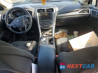 Zdjęcie 8 z 12 samochodu: 2017 FORD FUSION SE VIN:3FA6P0H71HR107003 - miniatura