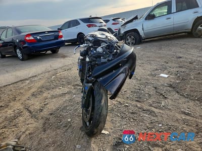Drugie zdjęcie samochodu z przodu: 2021 YAMAHA YZFR1 VIN:JYARN66E6MA001454 - miniatura