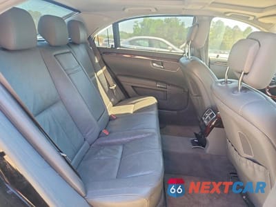 Zdjęcie 10 z 12 samochodu: 2008 MERCEDES-BENZ S 550 VIN:WDDNG71X58A175880 - miniatura