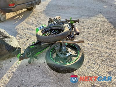 Czwarte zdjęcie samochodu z boku: 2020 KAWASAKI EX400 VIN:JKAEXKH13LDA65414 - miniatura