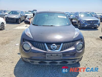 Piąte zdjęcie samochodu w środku: 2014 NISSAN JUKE SL VIN:JN8AF5MRXET359729 - miniatura
