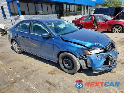 Czwarte zdjęcie samochodu z boku: 2017 VOLKSWAGEN JETTA S VIN:3VW2B7AJ4HM414116 - miniatura