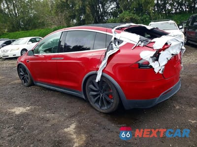 Drugie zdjęcie samochodu z przodu: 2020 TESLA MODEL X VIN:5YJXCAE47LF283784 - miniatura