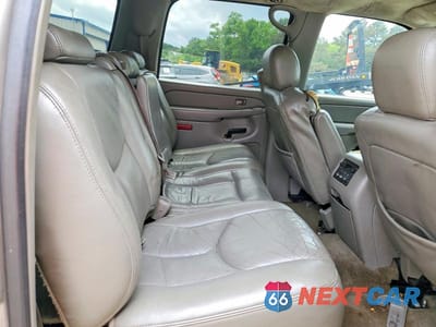 Zdjęcie 11 z 13 samochodu: 2005 GMC YUKON XL VIN:1GKFK16Z25J119626 - miniatura